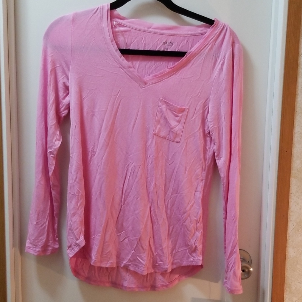 Cali pink Alfani xs long sleeve tee shirt